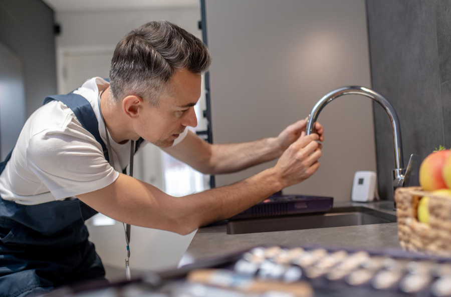 Come eliminare il calcare dai rubinetti